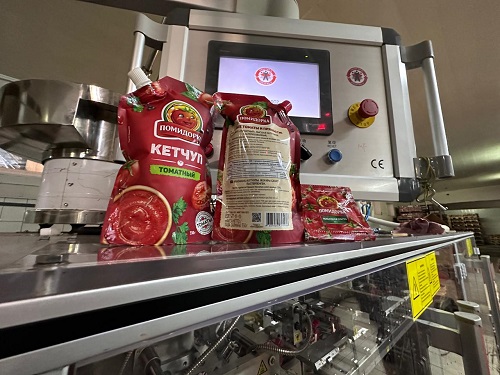 Видеообзор линии для упаковки кетчупа в ДОЙПАК из пленки